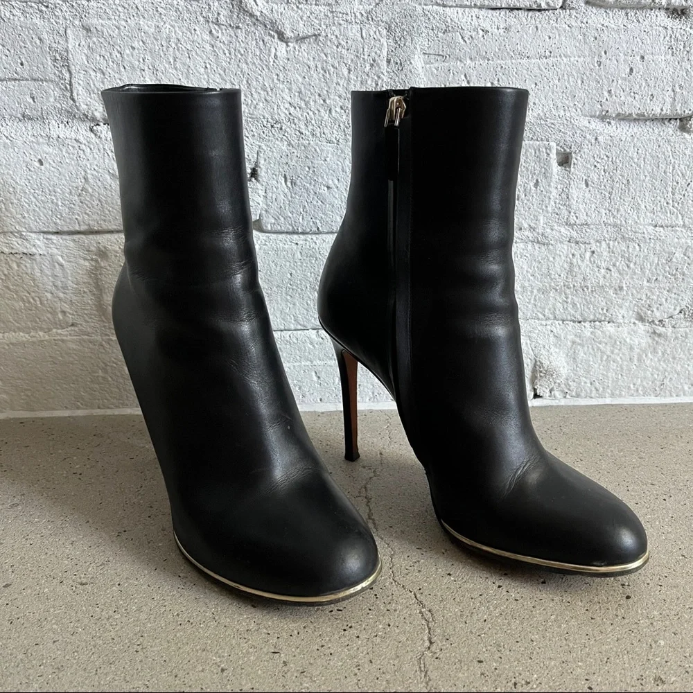 Givenchy Black Leather Stiletto Heeled Boots with Gold Metal Detail - Picture 4 of 11